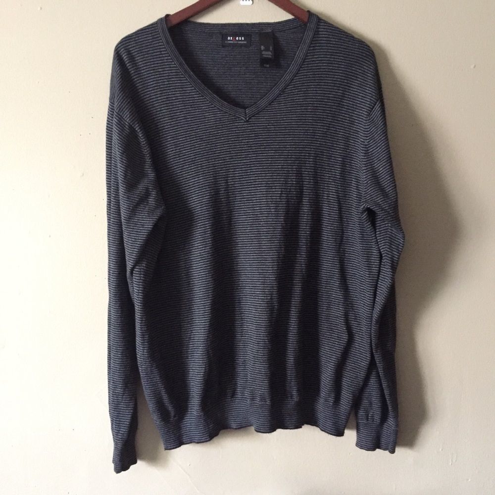 𝅺MEN’S stripped sweater